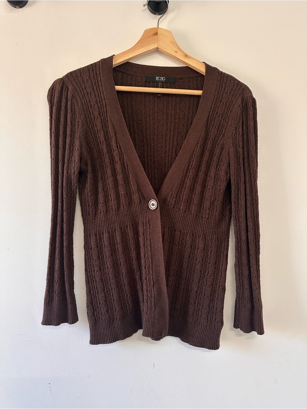 BCBG Chocolate Brown Cable Knit V-Neck Cardigan Medium Quiet Luxury Minimalist